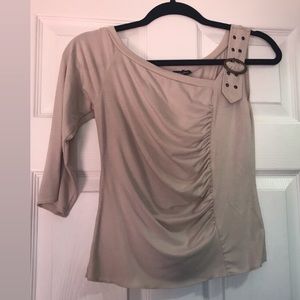 One side cold shoulder (Junior)